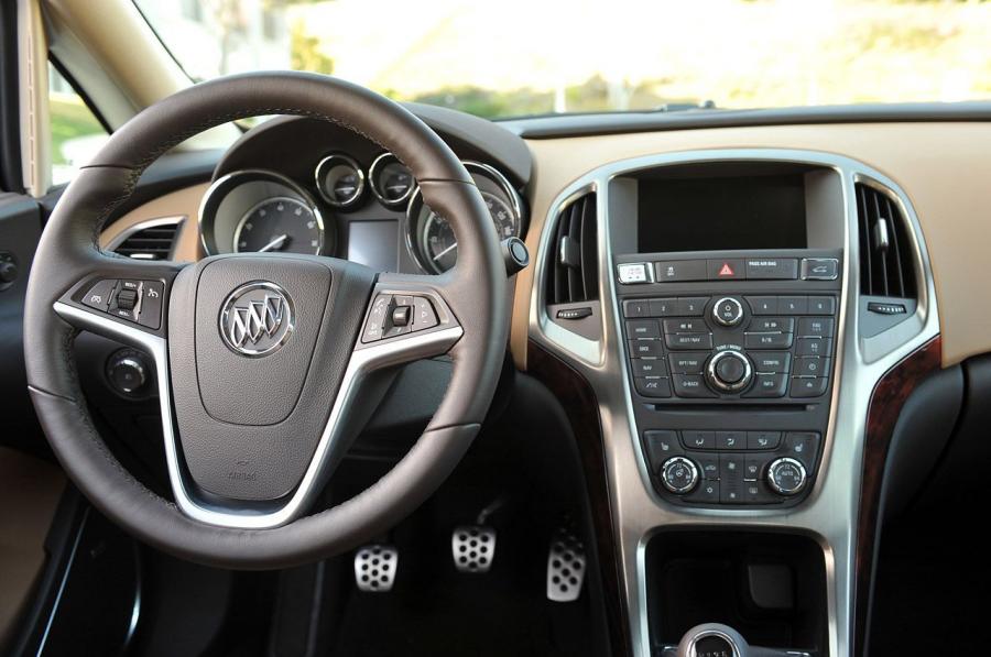  Buick Verano Turbo 2013 года  (фото 62 из 128)